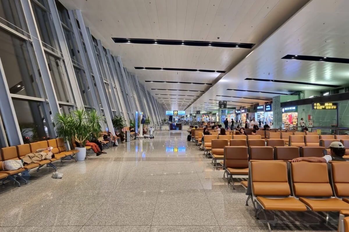 Transfer From Ha Long Bay To Hanoi Airport